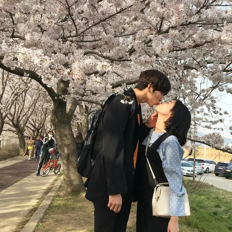 Hình ảnh avatar đôi lãng mạn bên ny